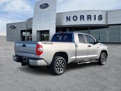 2017 Toyota Tundra SR5