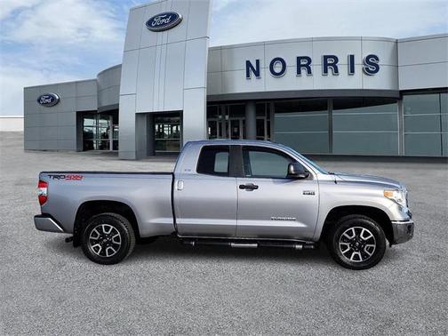 2017 Toyota Tundra SR5