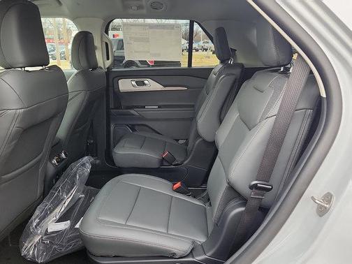 2026 Ford Explorer Active (200A)