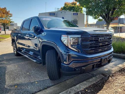 Pacific Blue Metallic 2023 GMC Sierra 1500 SLT