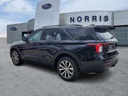 Agate Black Metallic 2026 Ford Explorer ST-Line