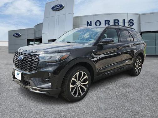 Agate Black Metallic 2026 Ford Explorer ST-Line