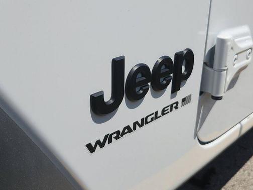 Bright White Clearcoat 2024 Jeep Wrangler Sport S