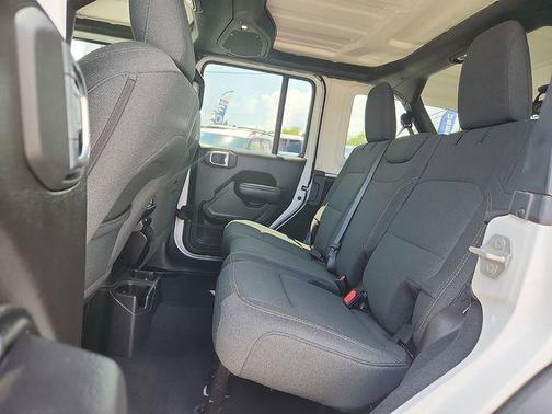 Bright White Clearcoat 2024 Jeep Wrangler Sport S