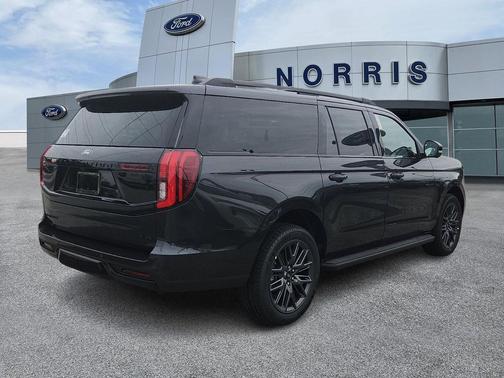 Dark Matter Gray Metallic 2026 Ford Expedition Max Platinum