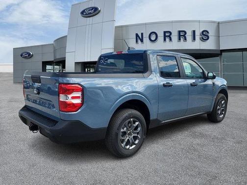 Azure Gray Metallic Tri-Coat 2026 Ford Maverick XLT