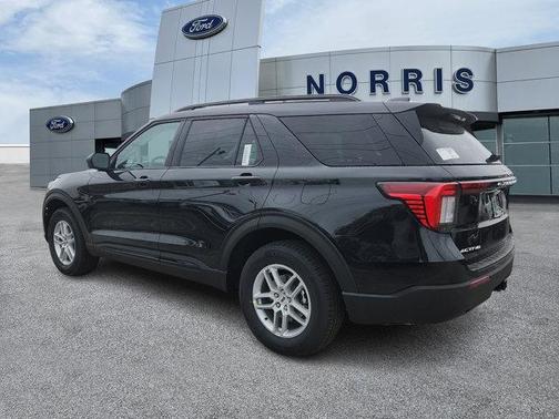 Agate Black Metallic 2026 Ford Explorer Active w/200A Pkg