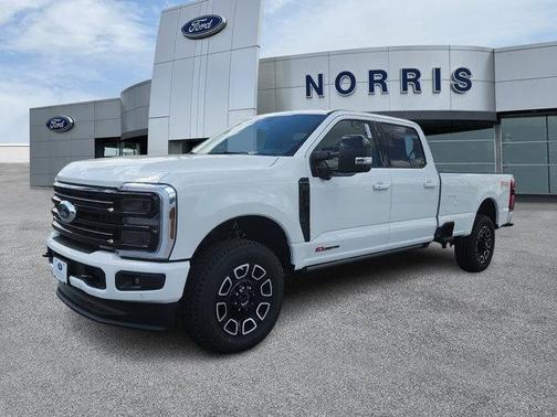 Star White Metallic Tri-Coat 2026 Ford F-350 Platinum