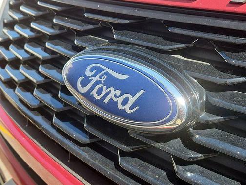 Red 2018 Ford Explorer Sport