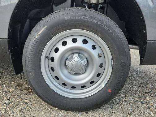 Carbonized Gray Metallic 2026 Ford Maverick XL
