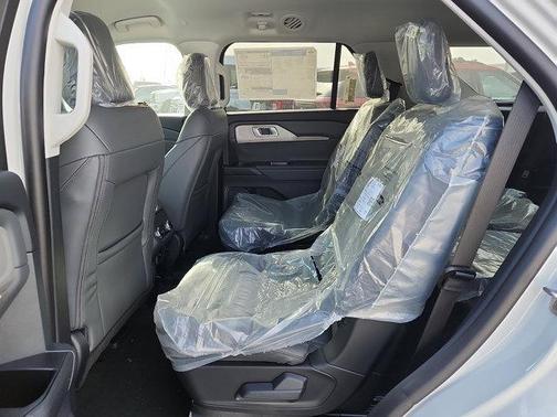 2026 Ford Explorer Active (200A)