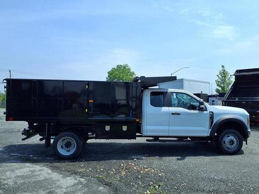 Oxford White 2025 Ford F-450 XL