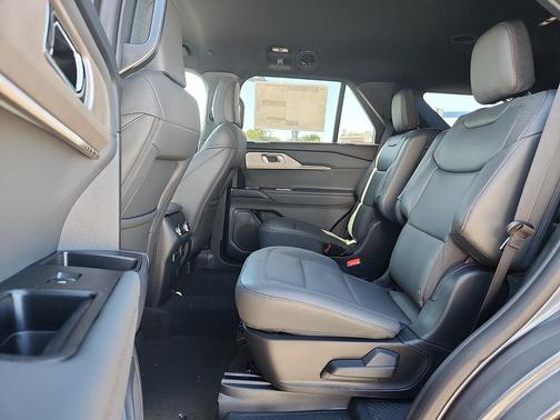 Carbonized Gray Metallic 2027 Ford Explorer Active