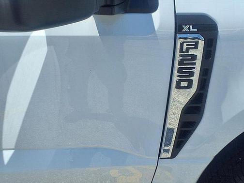 Oxford White 2026 Ford F-250 XL