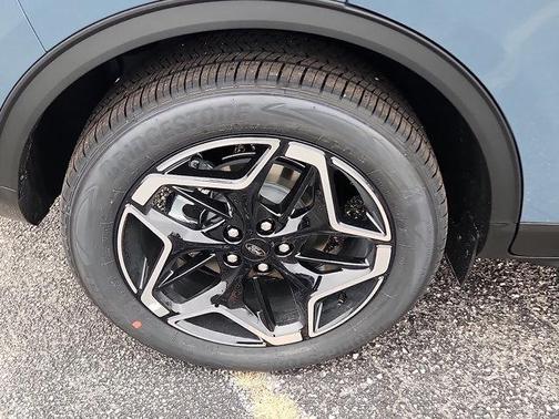 2026 Ford Escape Platinum