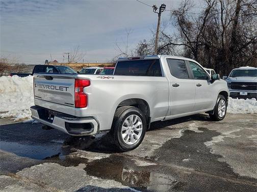 2022 Chevrolet Silverado 1500 Custom