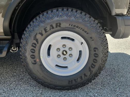 Marsh Gray 2026 Ford Bronco Heritage Edition