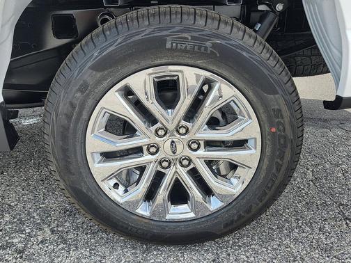 Oxford White 2026 Ford F-150 XLT
