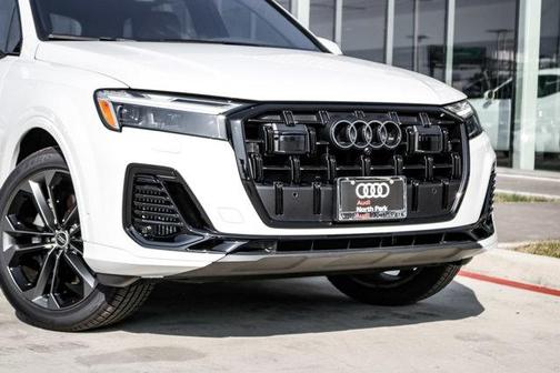 2025 Audi Q7 Premium Plus 55 TFSI quattro Tiptronic
