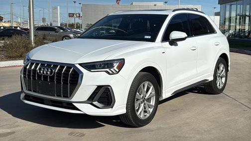 2025 Audi Q3 Premium 45 TFSI S line quattro Tiptronic