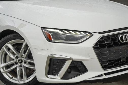 2024 Audi A4 Premium Plus 45 TFSI S line quattro S tronic