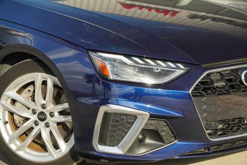 2024 Audi A4 Premium Plus 45 TFSI S line quattro S tronic