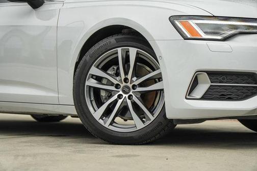 2023 Audi A6 Premium Plus 45 TFSI quattro S tronic