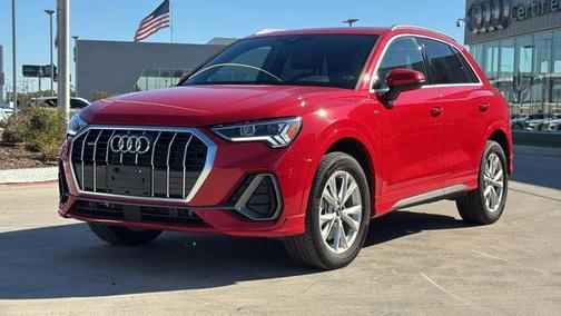 2025 Audi Q3 Premium 45 TFSI S line quattro Tiptronic