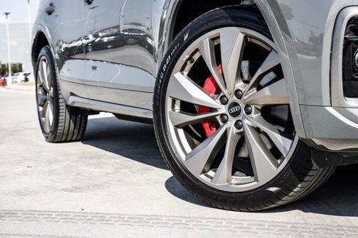2025 Audi SQ5 Premium Plus TFSI quattro Tiptronic
