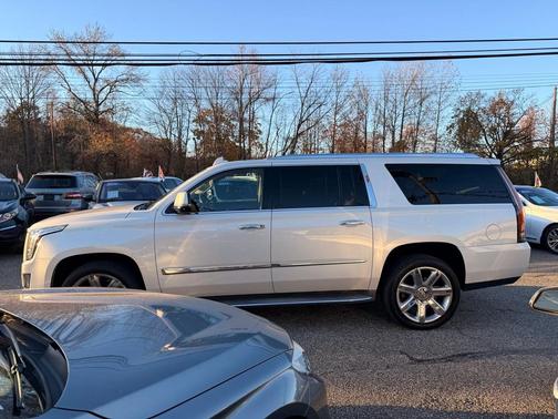 2015 Cadillac Escalade ESV Luxury