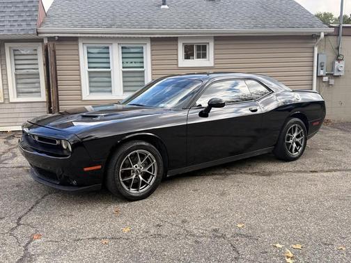 Black 2016 Dodge Challenger SXT