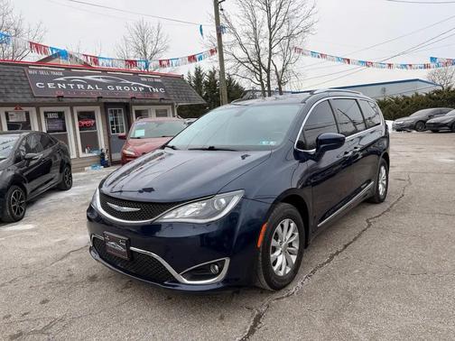 2018 Chrysler Pacifica Touring-L