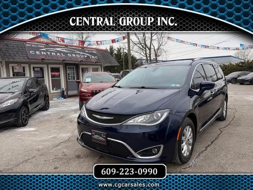 2018 Chrysler Pacifica Touring-L