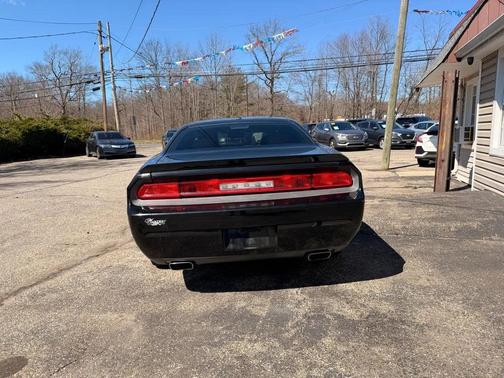 2014 Dodge Challenger SXT