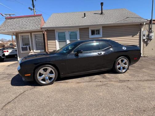 2014 Dodge Challenger SXT