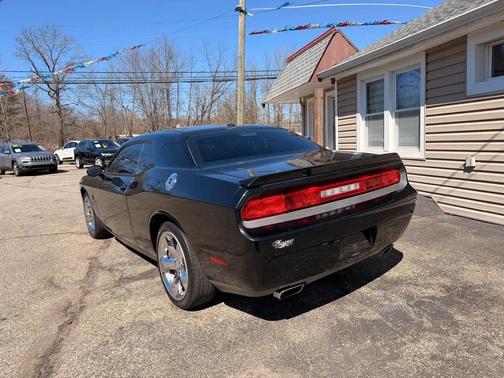 2014 Dodge Challenger SXT