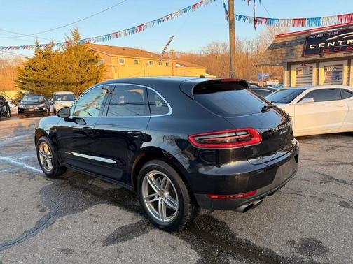 2015 Porsche Macan AWD 4dr S