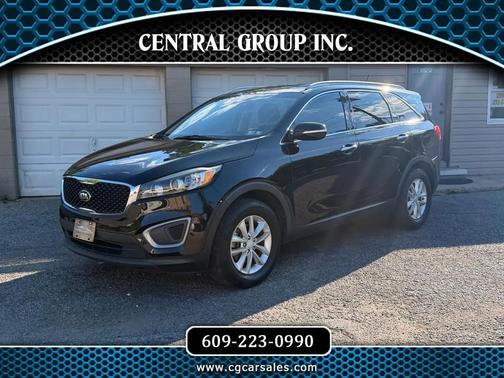 Black 2017 Kia Sorento LX