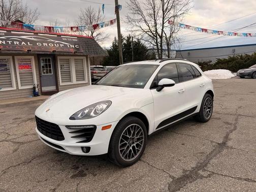 2016 Porsche Macan AWD 4dr S