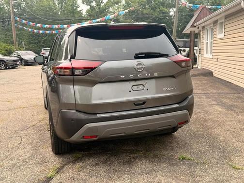 Gray 2022 Nissan Rogue SV