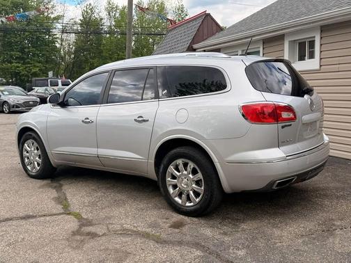 Silver 2014 Buick Enclave Leather