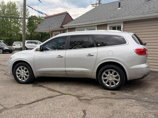 Silver 2014 Buick Enclave Leather