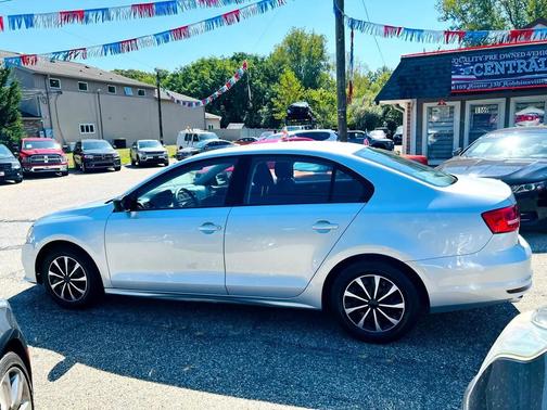 2015 Volkswagen Jetta 2.0L S