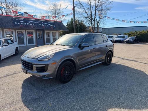 2016 Porsche Cayenne GTS