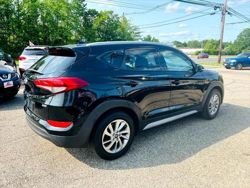 2017 Hyundai TUCSON SE Plus