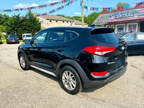 2017 Hyundai TUCSON SE Plus
