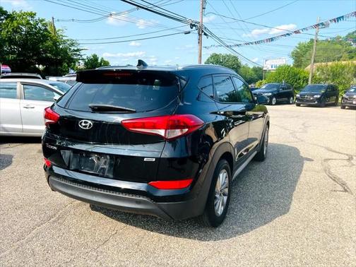 2017 Hyundai TUCSON SE Plus