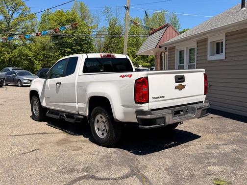 White 2016 Chevrolet Colorado WT