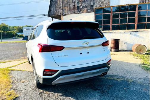 2019 Hyundai SANTA FE SE 2.4