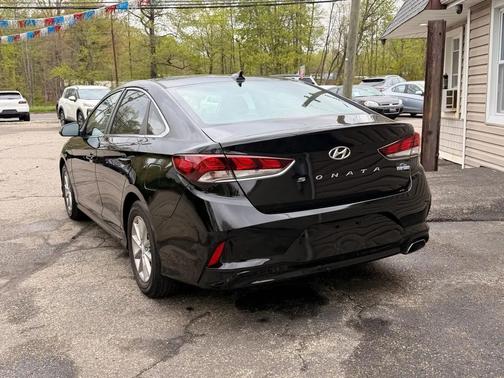 Black 2019 Hyundai SONATA SE